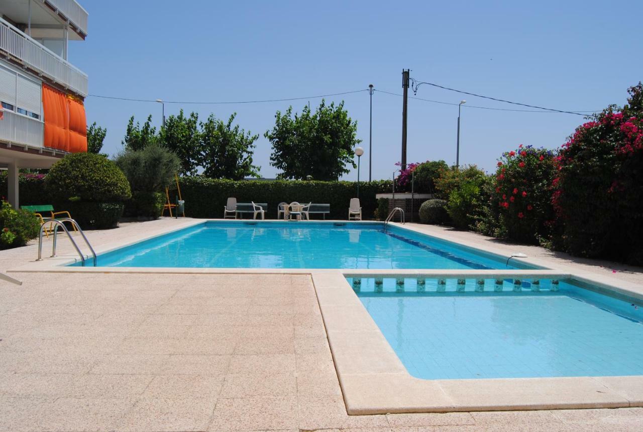 Apartamento Maraka Playa Castelldefels Exteriör bild